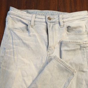 American Eagle size 8 super Stretch Jeans